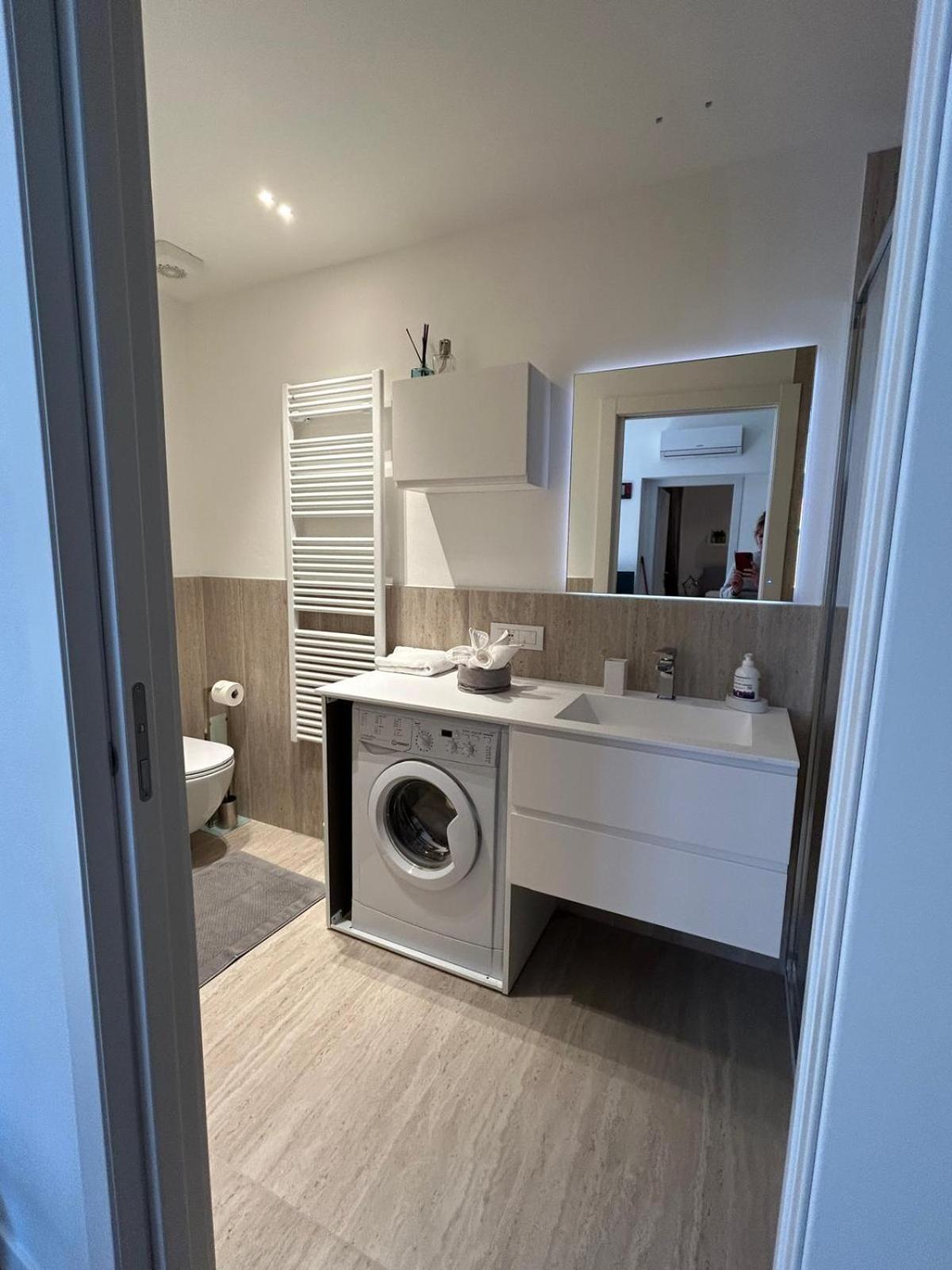 Vittorio Emanuele Apartment - Downtown קומו מראה חיצוני תמונה